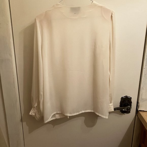 Lady Collins size small 8, cream blouse - Picture 4 of 5